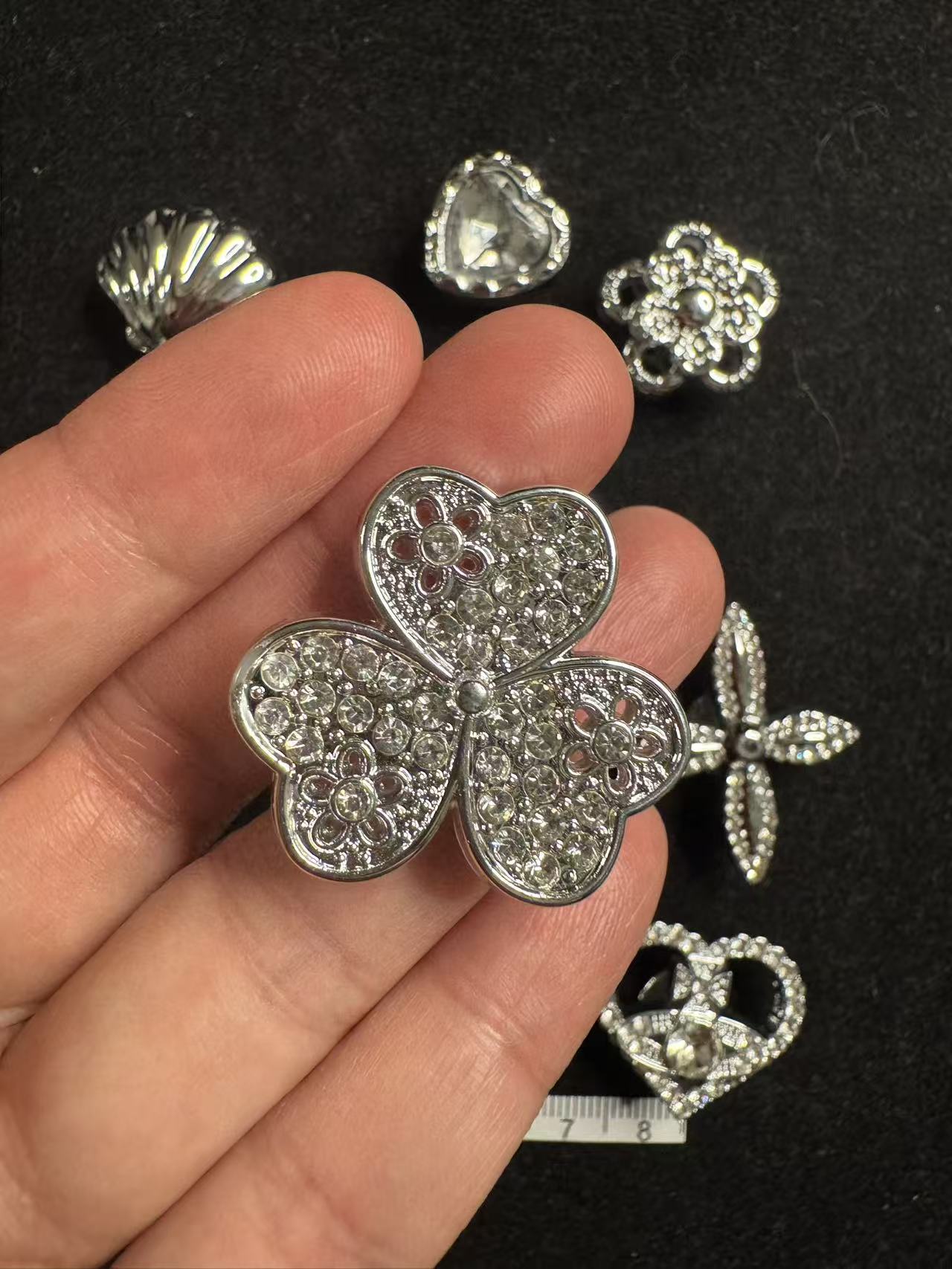 Silver Flowers Sunglasses & Chains Charms Set 11pcs Bundle